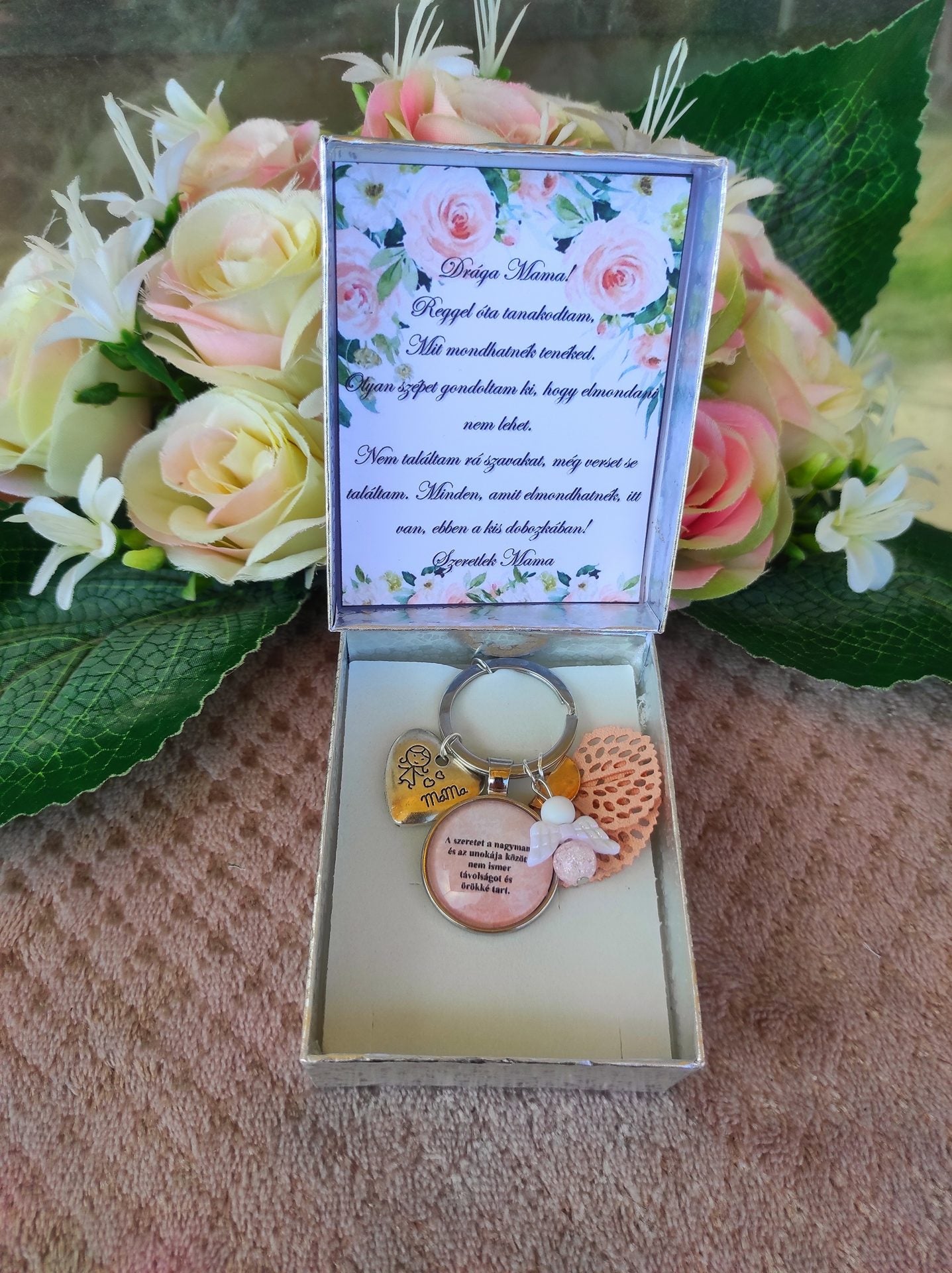 Ajándék nagymamának unokától dobozos